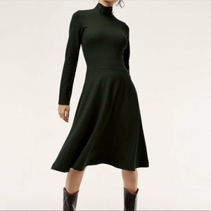 NWOT Babaton Aritzia Marc Flare Dress Size 00 Dark Green
